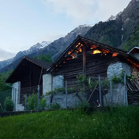 Waterfall House - Retreat, Swim, Bike, Hike And Chalet