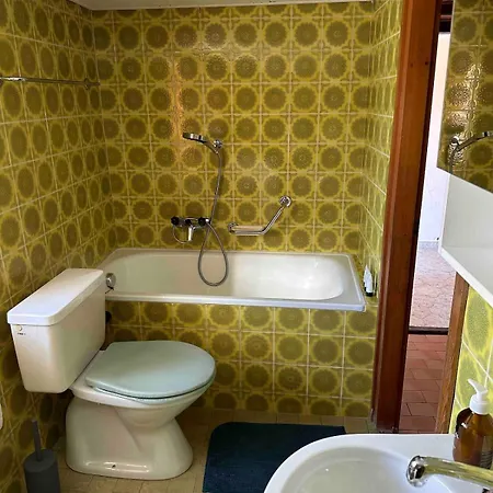 Waterfall House - Retreat, Swim, Bike, Hike And Chalet