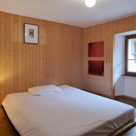 Waterfall House - Retreat, Swim, Bike, Hike And Chalet